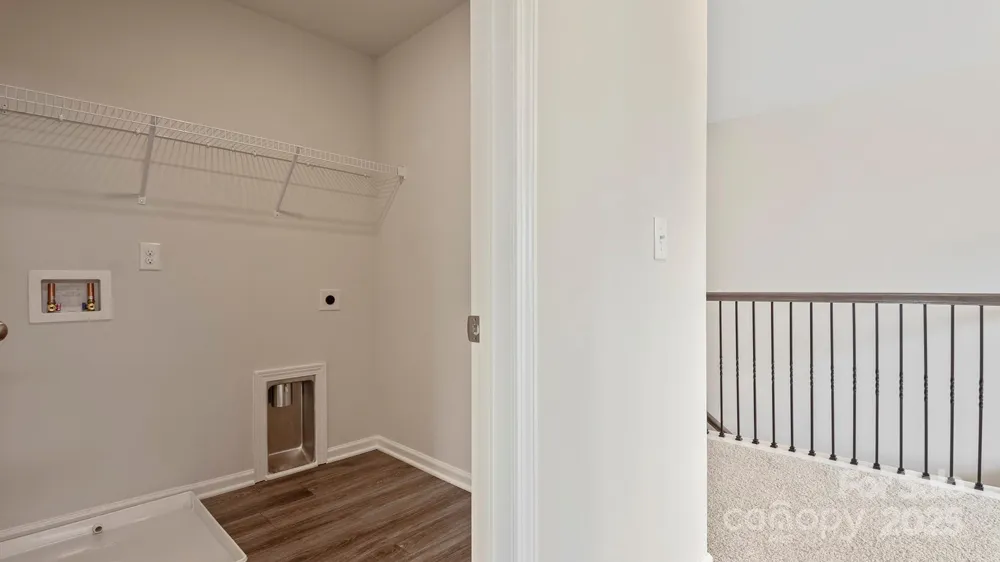 369 Creekview Road Hendersonville, NC 28792