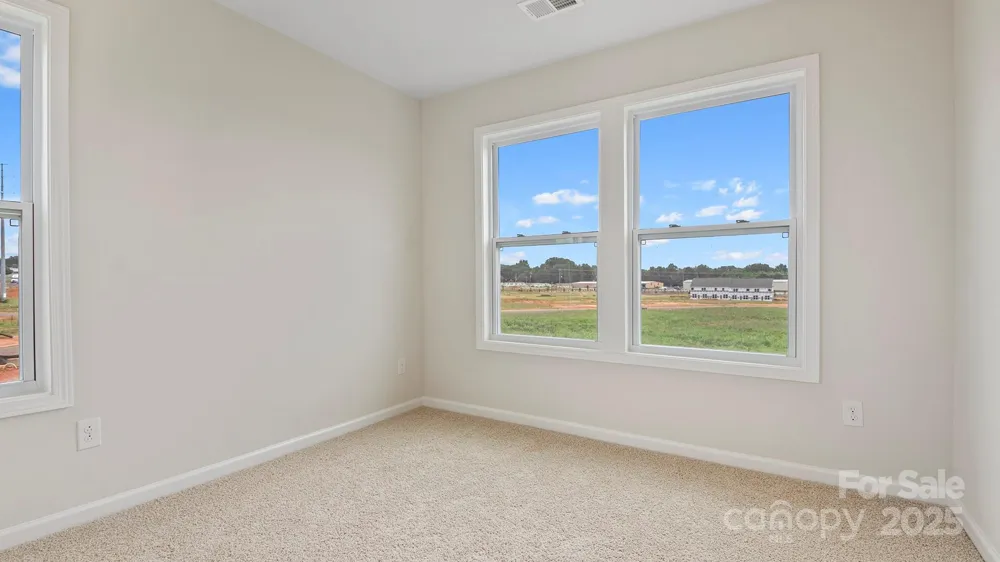 369 Creekview Road Hendersonville, NC 28792