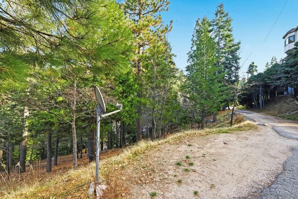 State Highway Lake Arrowhead, CA 92352