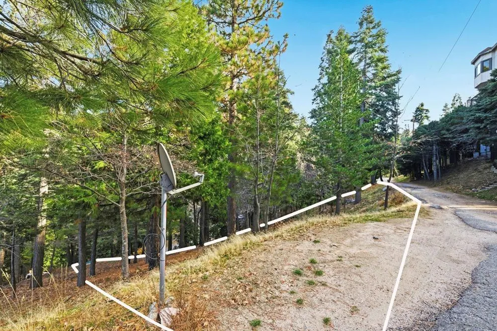 State Highway Lake Arrowhead, CA 92352