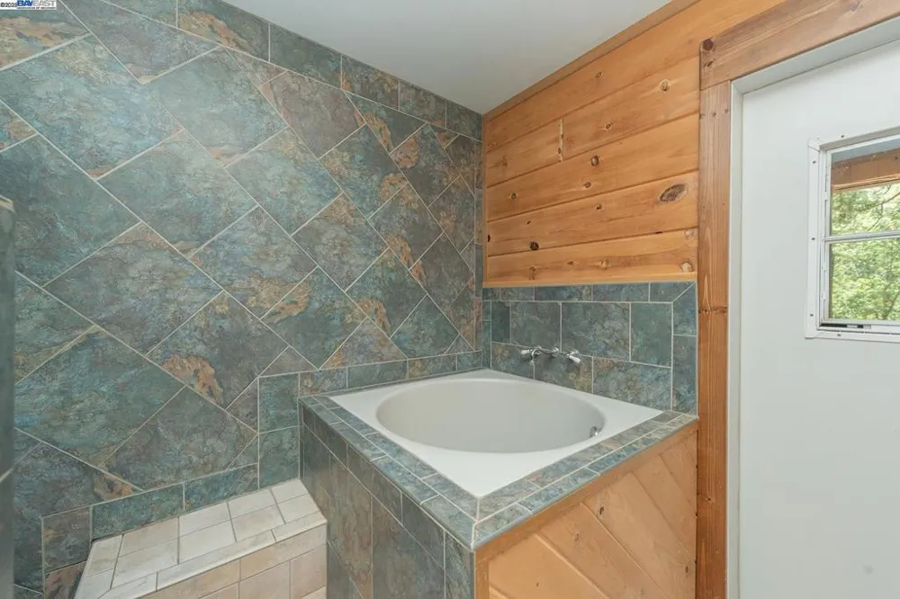 4298 Little Browns Creek Rd Weaverville, CA 96093