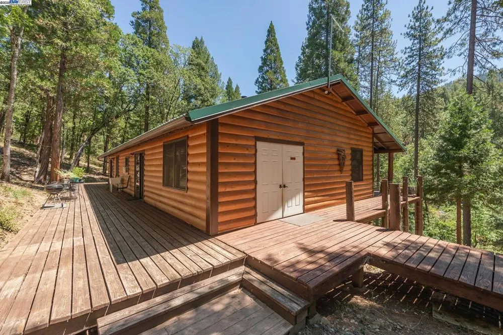 4298 Little Browns Creek Rd Weaverville, CA 96093