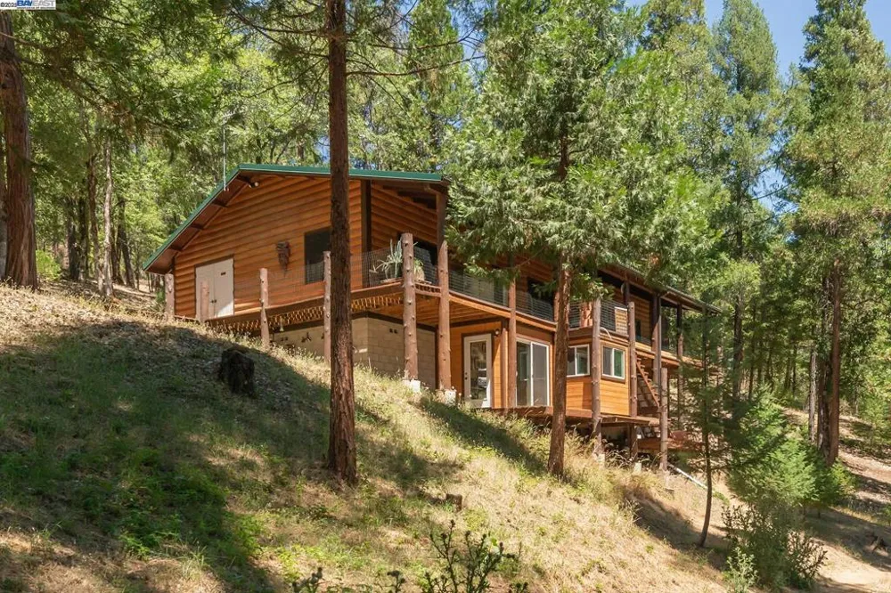 4298 Little Browns Creek Rd Weaverville, CA 96093