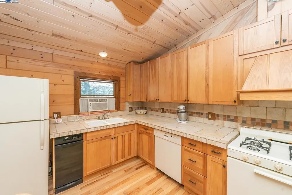 4298 Little Browns Creek Rd Weaverville, CA 96093