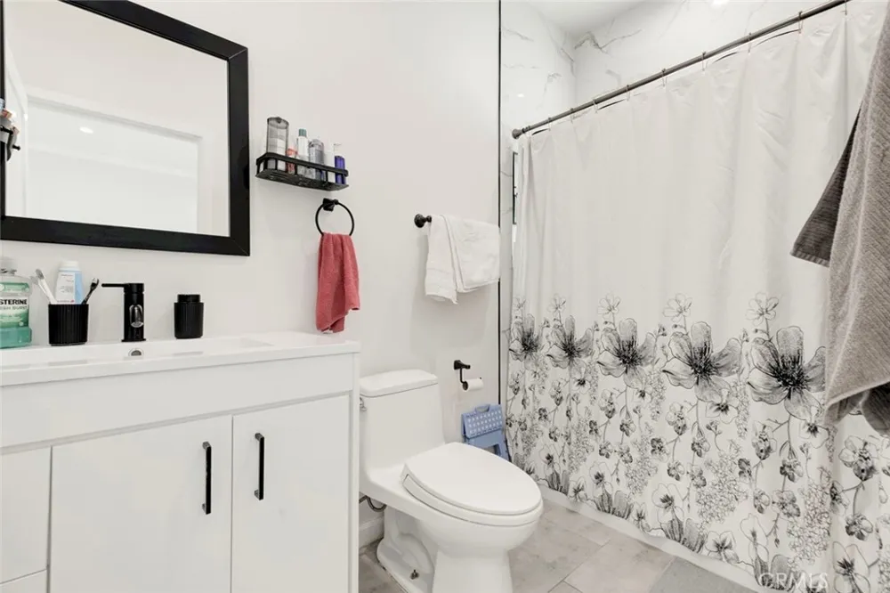 10531 Greenburn Avenue Sunland, CA 91040