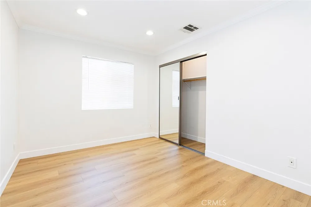 10531 Greenburn Avenue Sunland, CA 91040