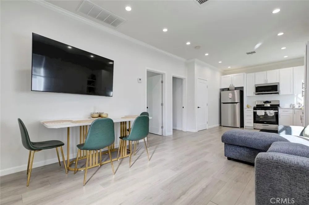 10531 Greenburn Avenue Sunland, CA 91040