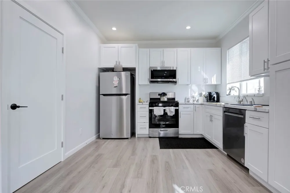 10531 Greenburn Avenue Sunland, CA 91040