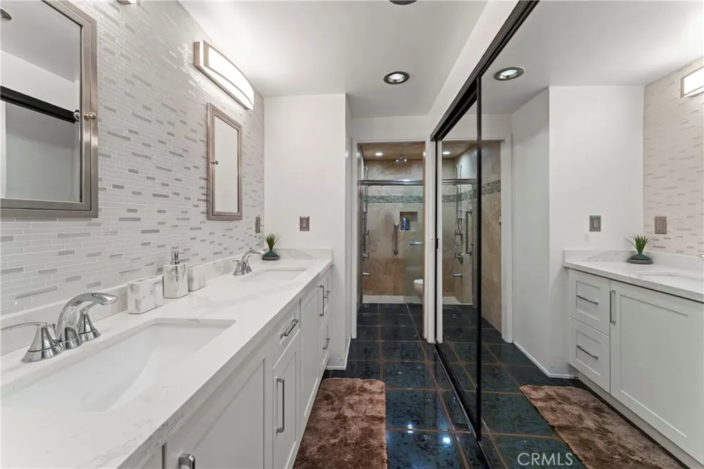 2525 E 19th Street #24 Signal Hill, CA 90755