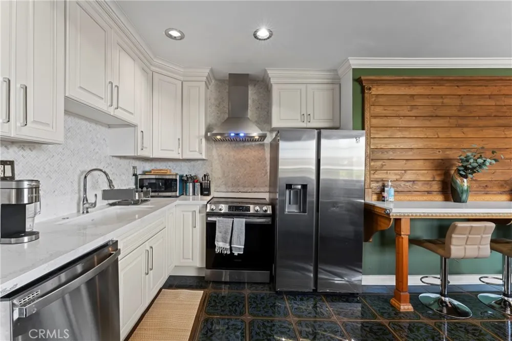 2525 E 19th Street #24 Signal Hill, CA 90755