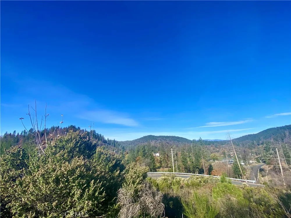 14733 Dove Drive Cobb, CA 95426