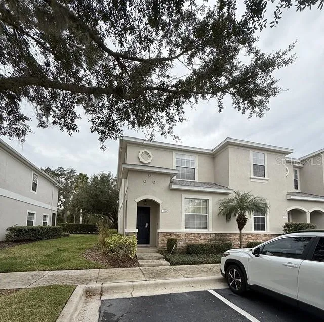 1944 GREENWOOD VALLEY DRIVE Plant City, FL 33563