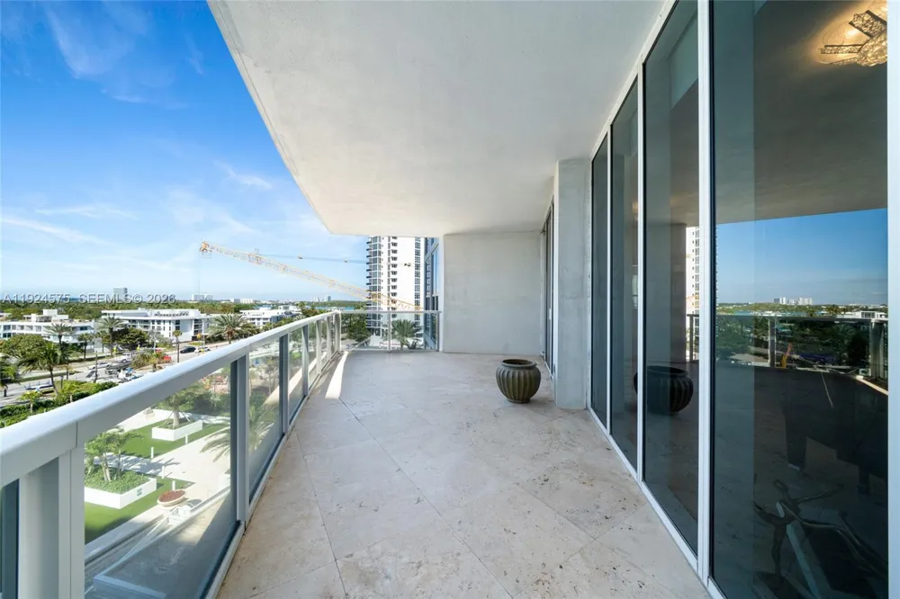 10225 Collins Ave #404 Bal Harbour, FL 33154