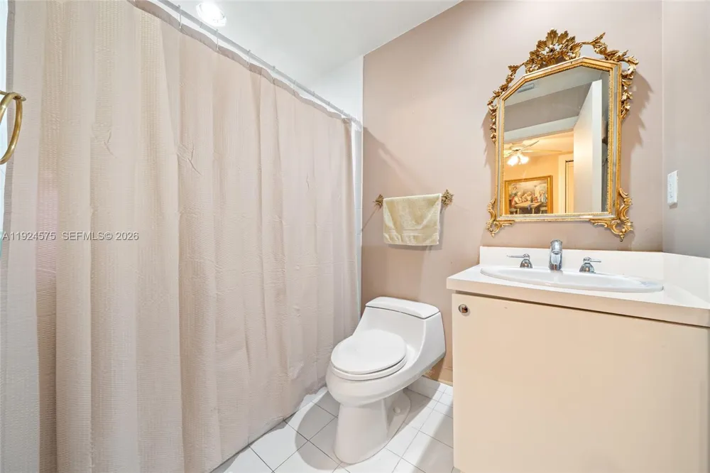 10225 Collins Ave #404 Bal Harbour, FL 33154