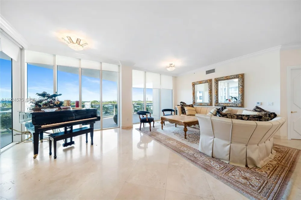 10225 Collins Ave #404 Bal Harbour, FL 33154