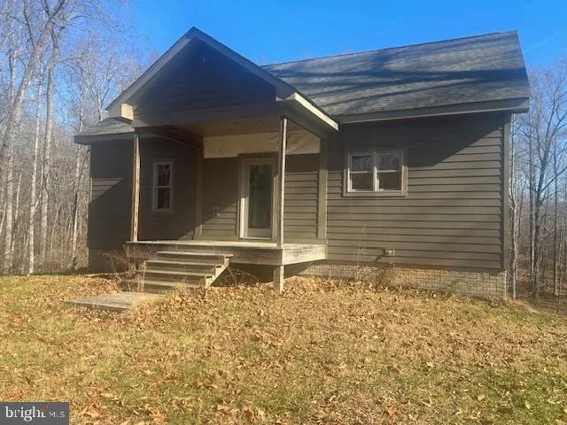 342 POES S Amissville, VA 20106