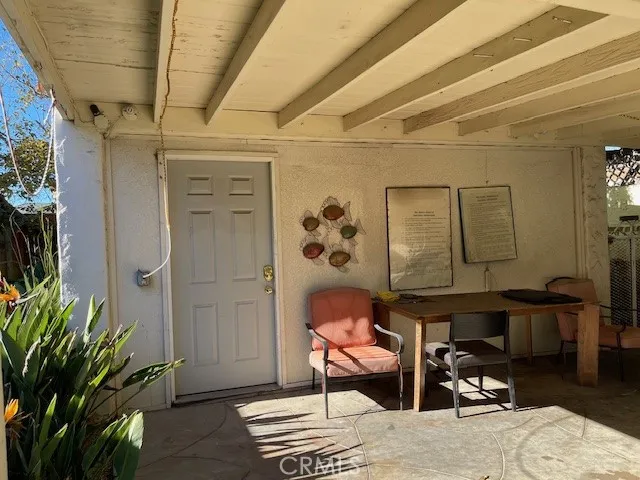 6709 Vesper Van Nuys, CA 91405
