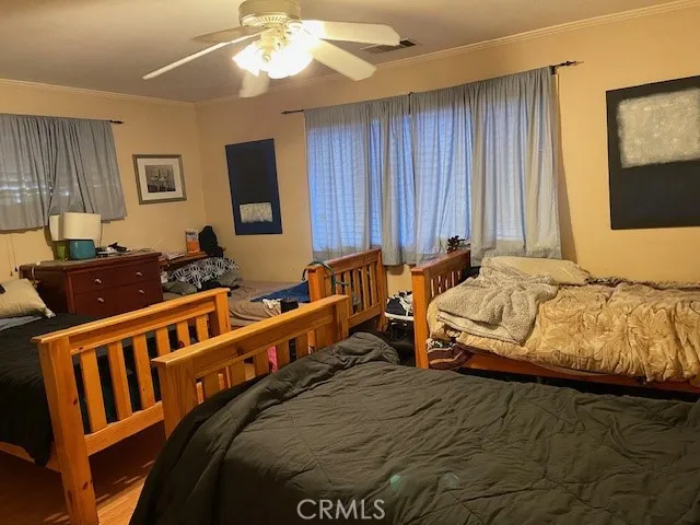6709 Vesper Van Nuys, CA 91405