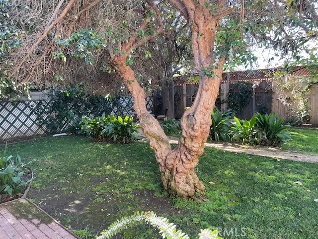 6709 Vesper Van Nuys, CA 91405
