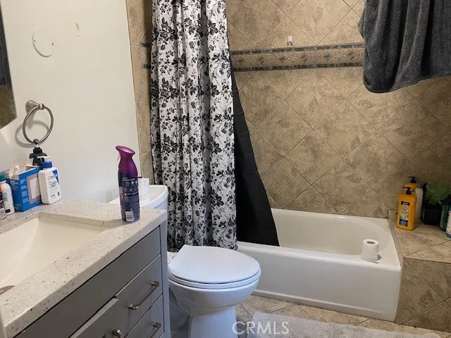 6709 Vesper Van Nuys, CA 91405