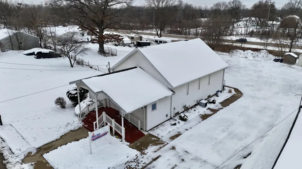 526 Fairyland Avenue Leoni Township, MI 49202