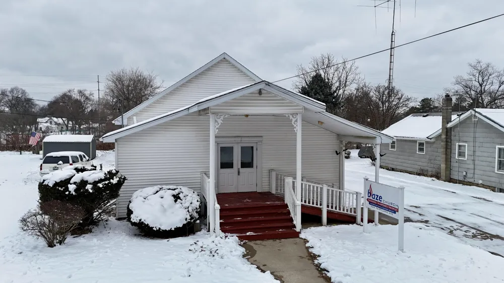 526 Fairyland Avenue Leoni Township, MI 49202