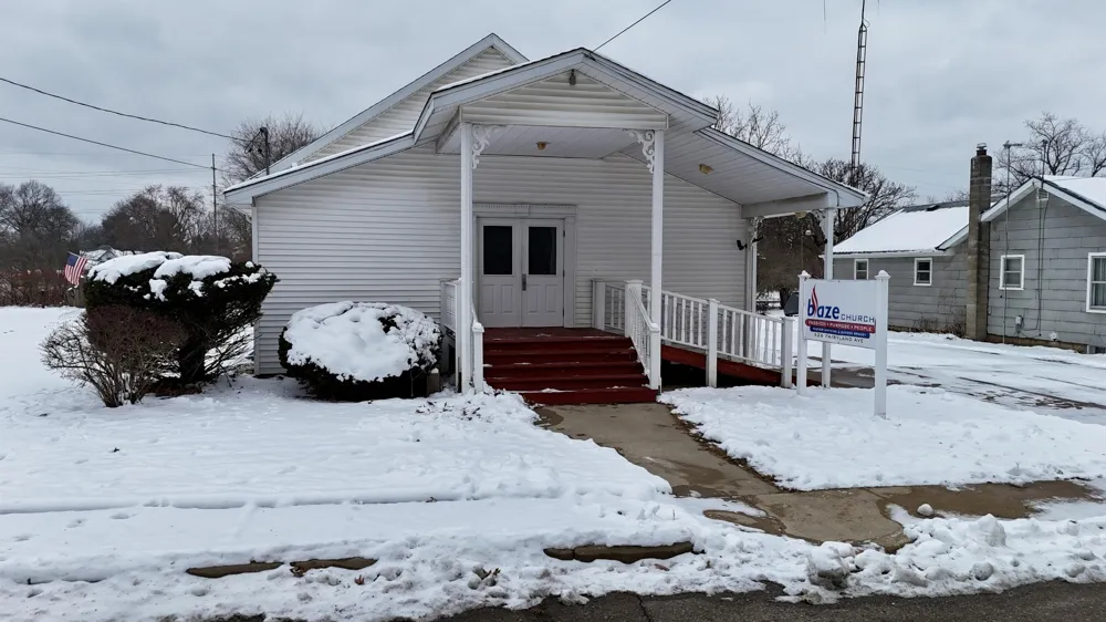526 Fairyland Avenue Leoni Township, MI 49202