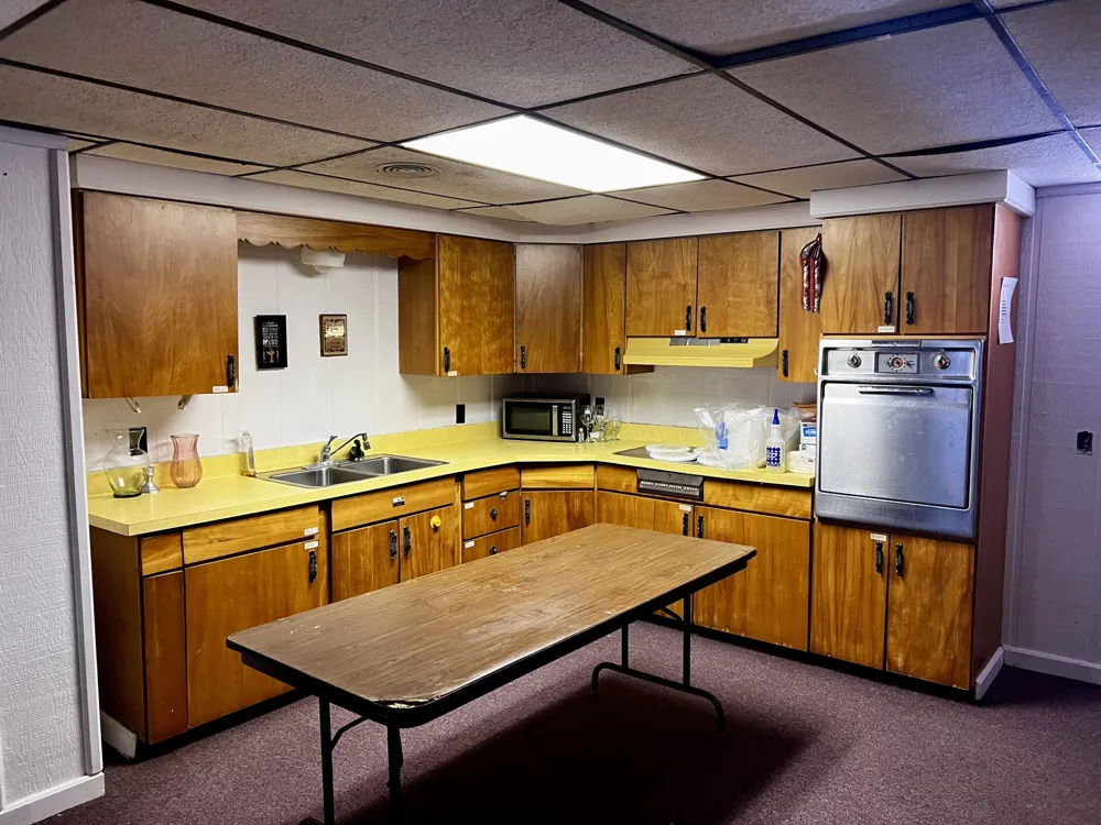 526 Fairyland Avenue Leoni Township, MI 49202