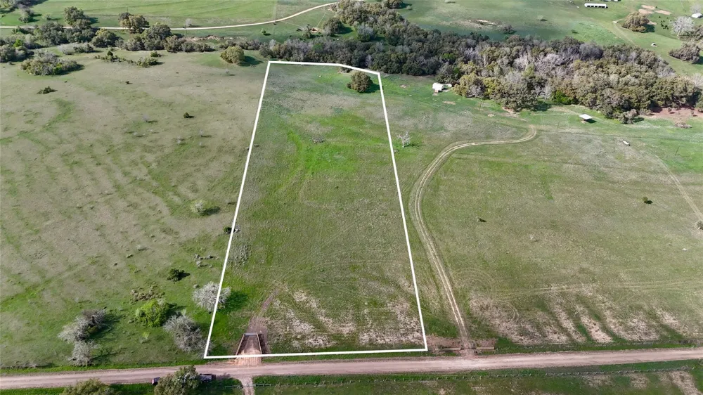 450 County Road 217c Schulenburg, TX 78956