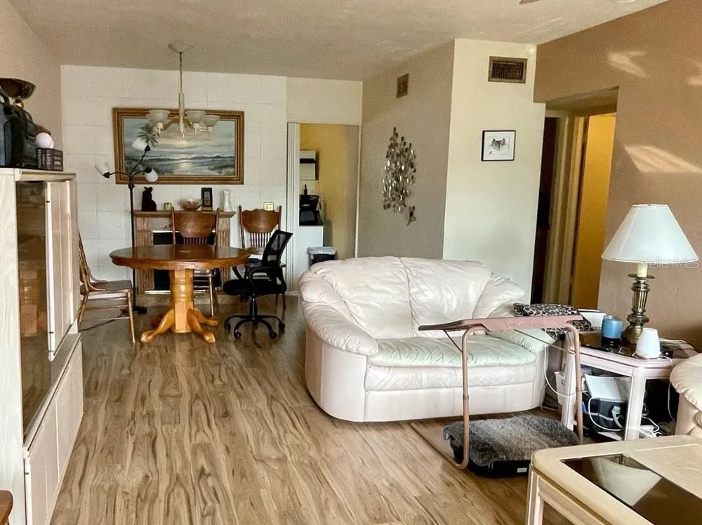4060 55TH STREET #1209 Kenneth City, FL 33709