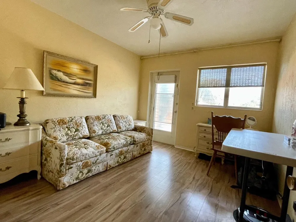 4060 55TH STREET #1209 Kenneth City, FL 33709