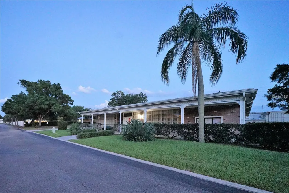 4060 55TH STREET #1209 Kenneth City, FL 33709
