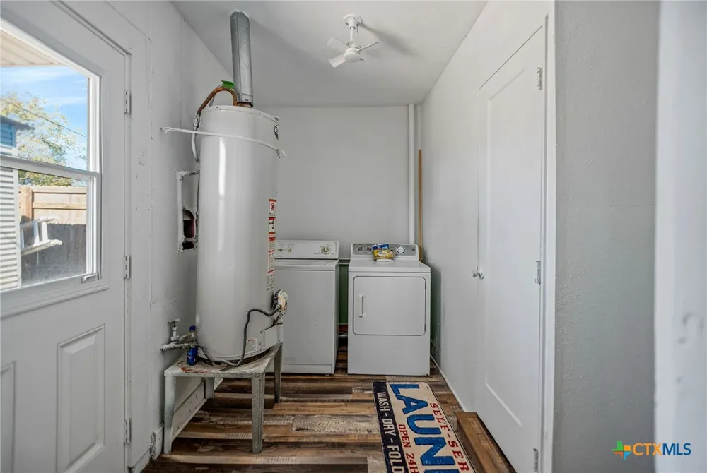101 Lubbock Street Point Comfort, TX 77978