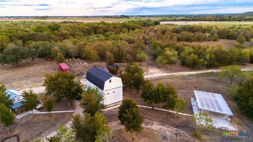 1501 Boggy Creek Road Lockhart, TX 78644