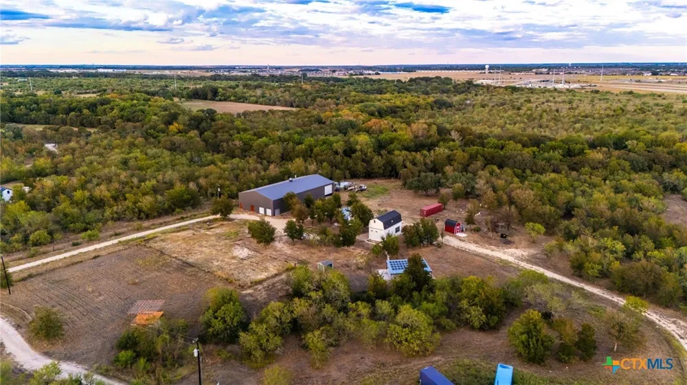 1501 Boggy Creek Road Lockhart, TX 78644