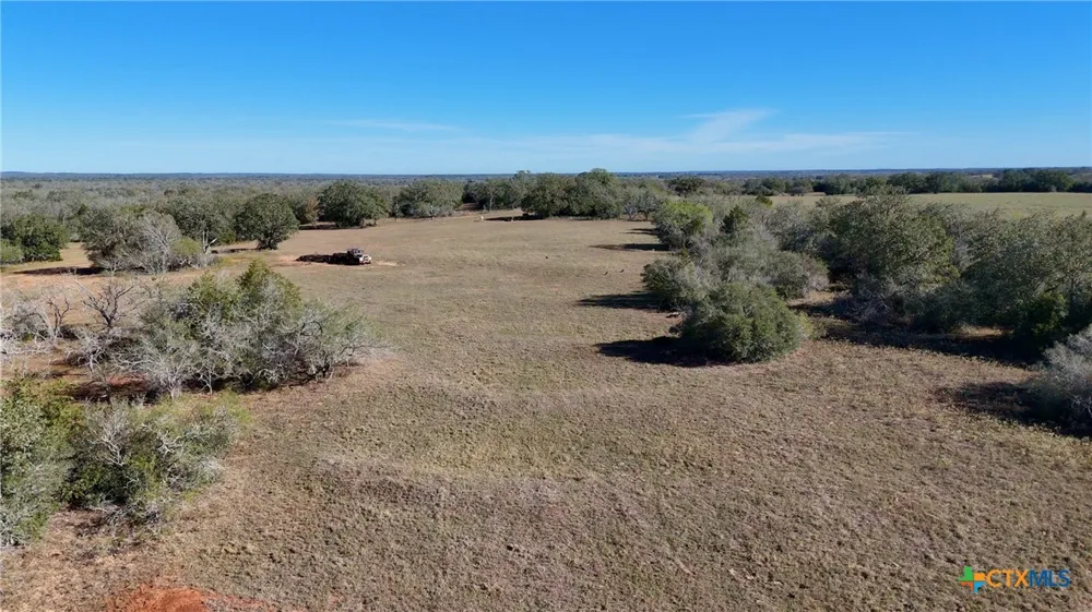 7180 CR 283 Harwood, TX 78632