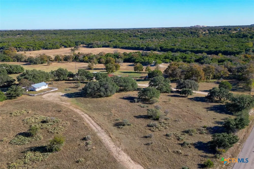 20949 Firefly Road Florence, TX 76527