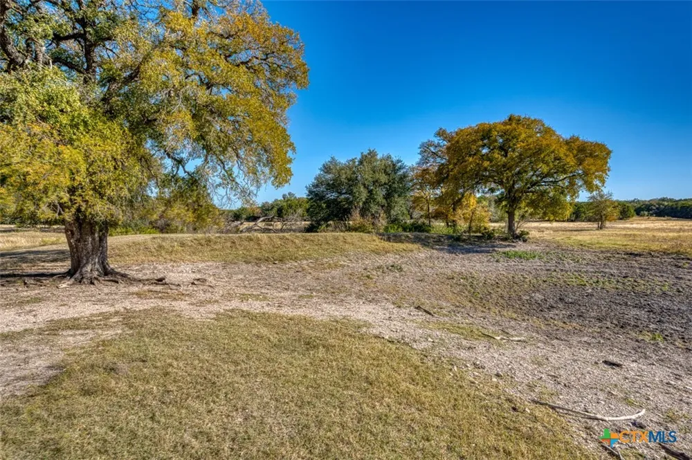 20949 Firefly Road Florence, TX 76527