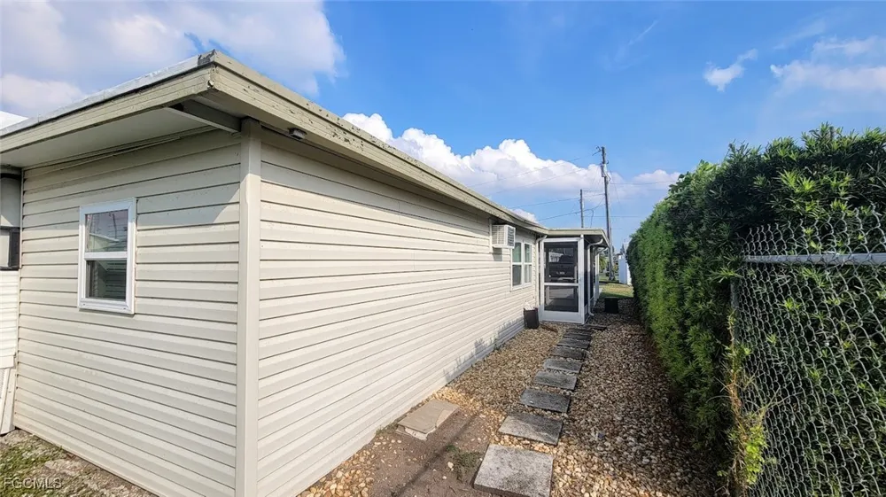Old Lakeport Road #30B Moore Haven, FL 33471