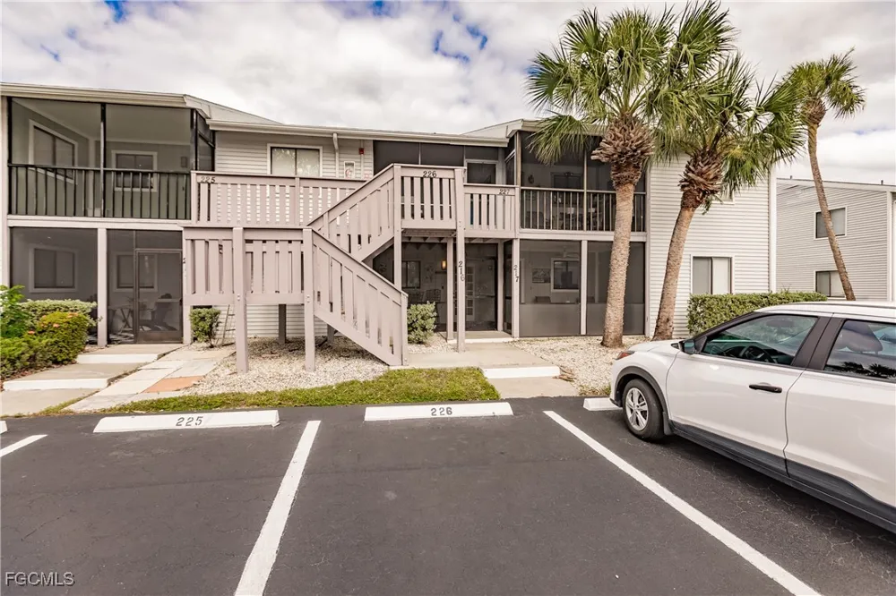 Palm Avenue #216 North Fort Myers, FL 33903