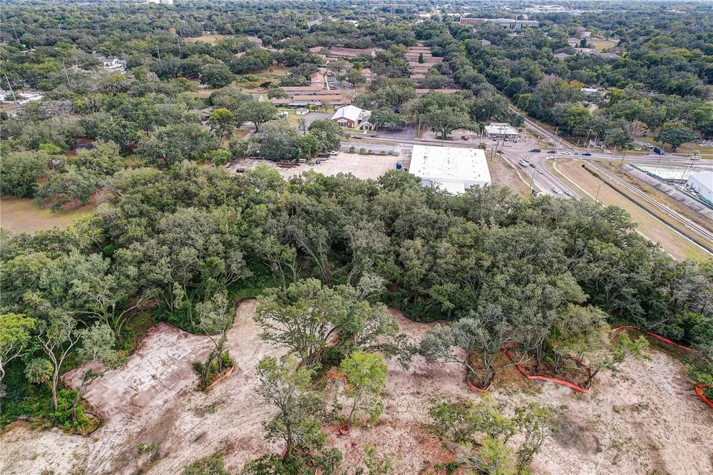 6905 & 6907 ROWLETT PARK DRIVE Tampa, FL 33610