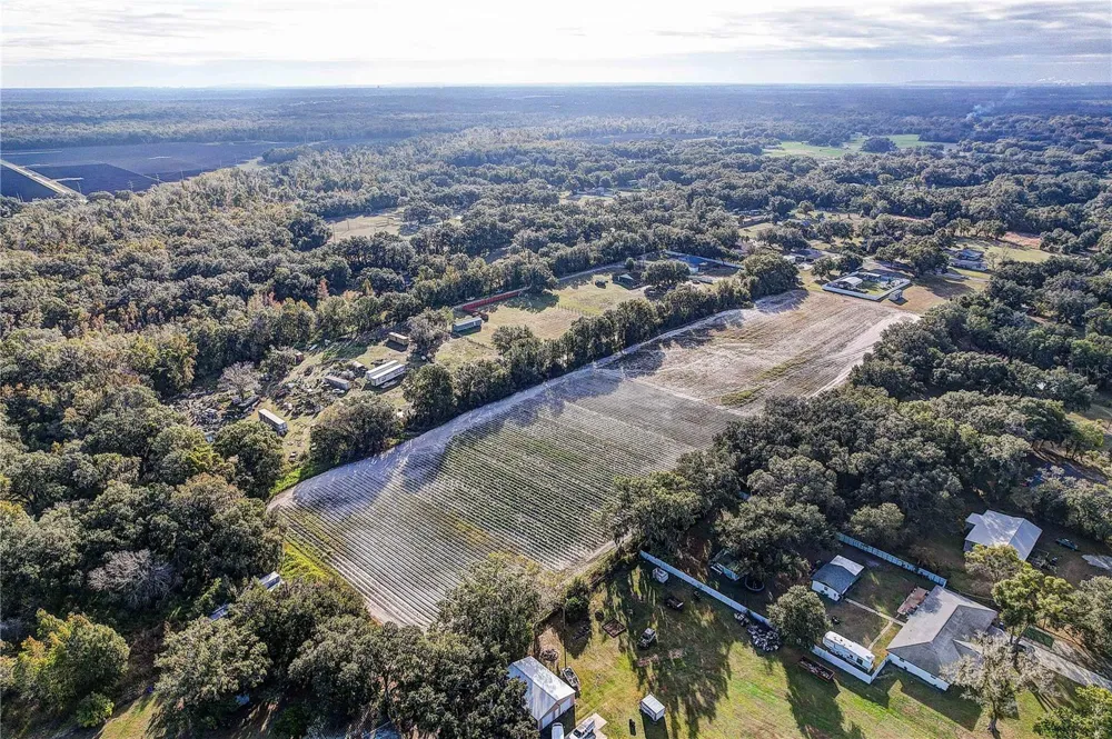 4822 NESMITH ROAD Plant City, FL 33567