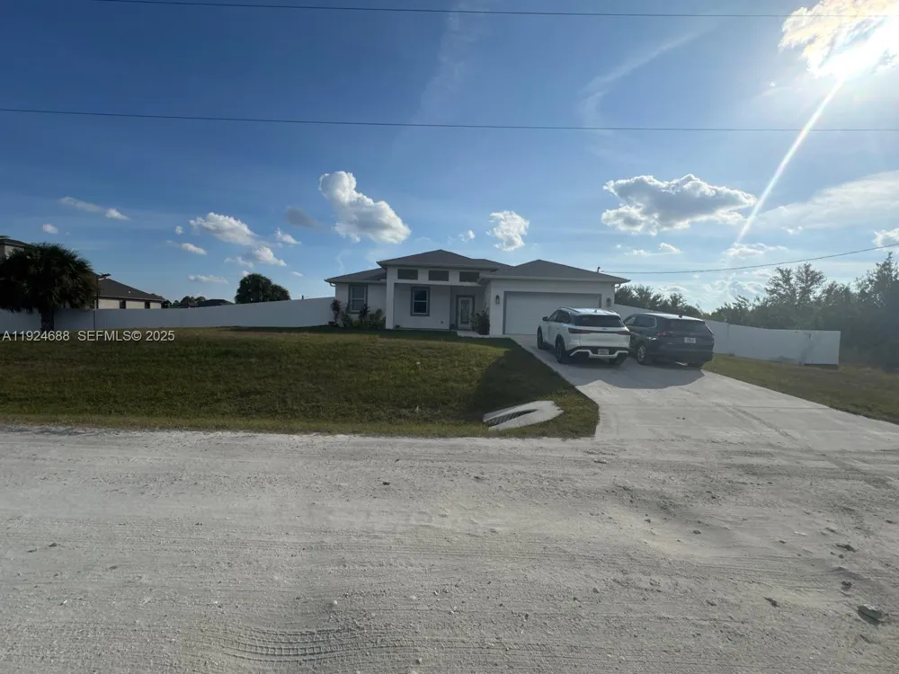 7799 16th Place, La Belle, FL 33935