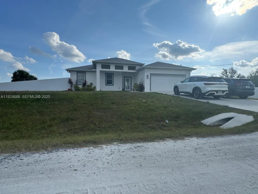 7799 16th Place, La Belle, FL 33935