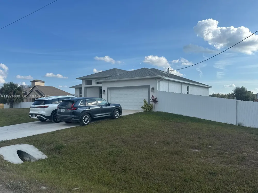 7799 16th Place, La Belle, FL 33935