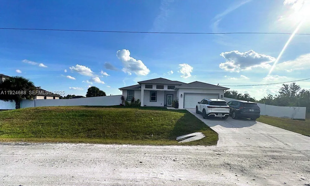 7799 16th Place, La Belle, FL 33935