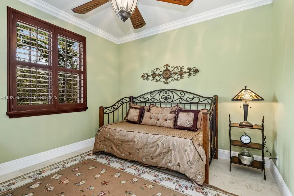 2782 Kinsington Cir #25-4 Weston, FL 33332