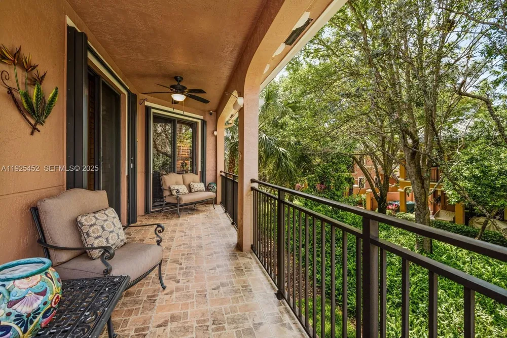 2782 Kinsington Cir #25-4 Weston, FL 33332