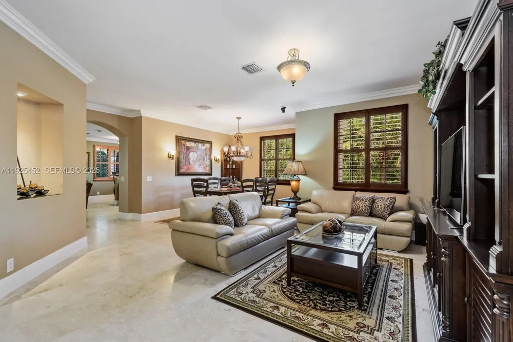 2782 Kinsington Cir #25-4 Weston, FL 33332
