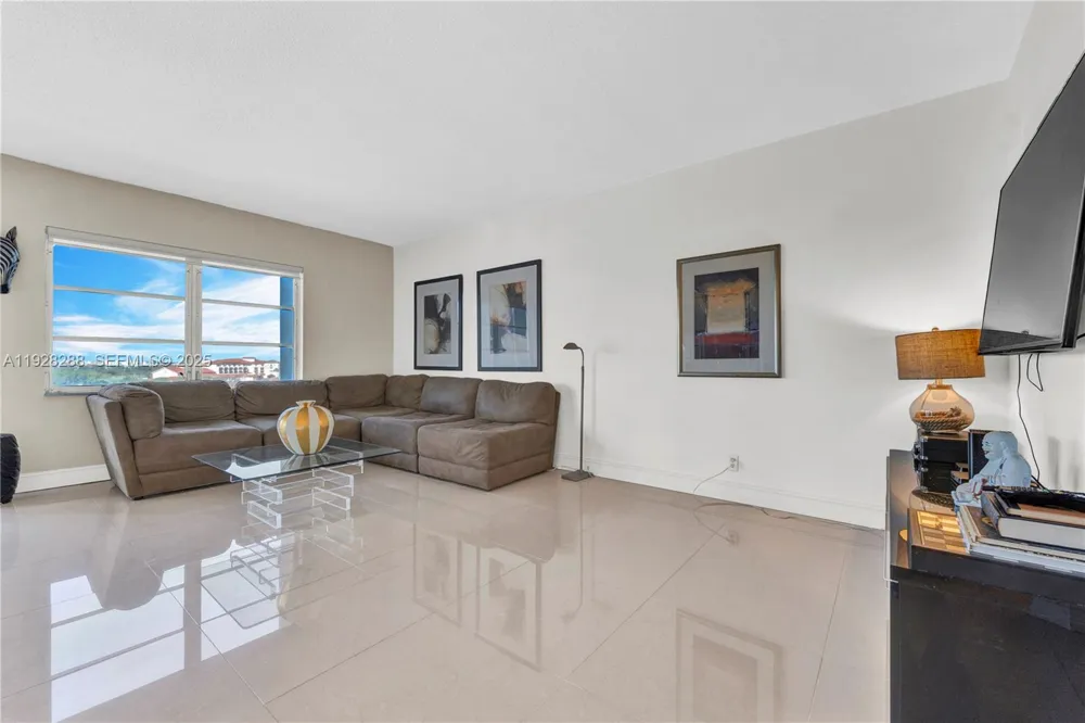 200 Diplomat Pkwy #729 Hallandale Beach, FL 33009